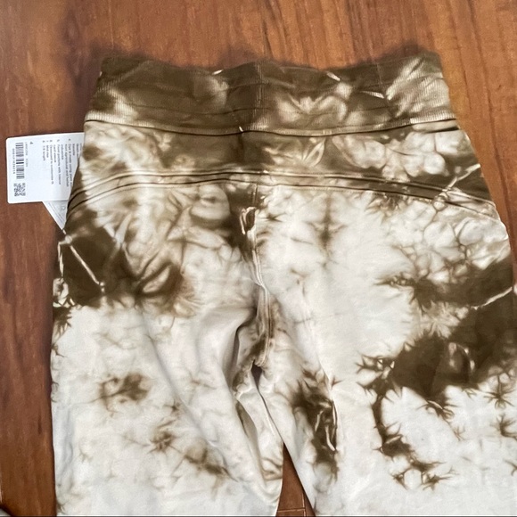 New LULULEMON Warm Down Jogger Tie Dye Earth Day Sand Size 4 - Picture 7 of 11